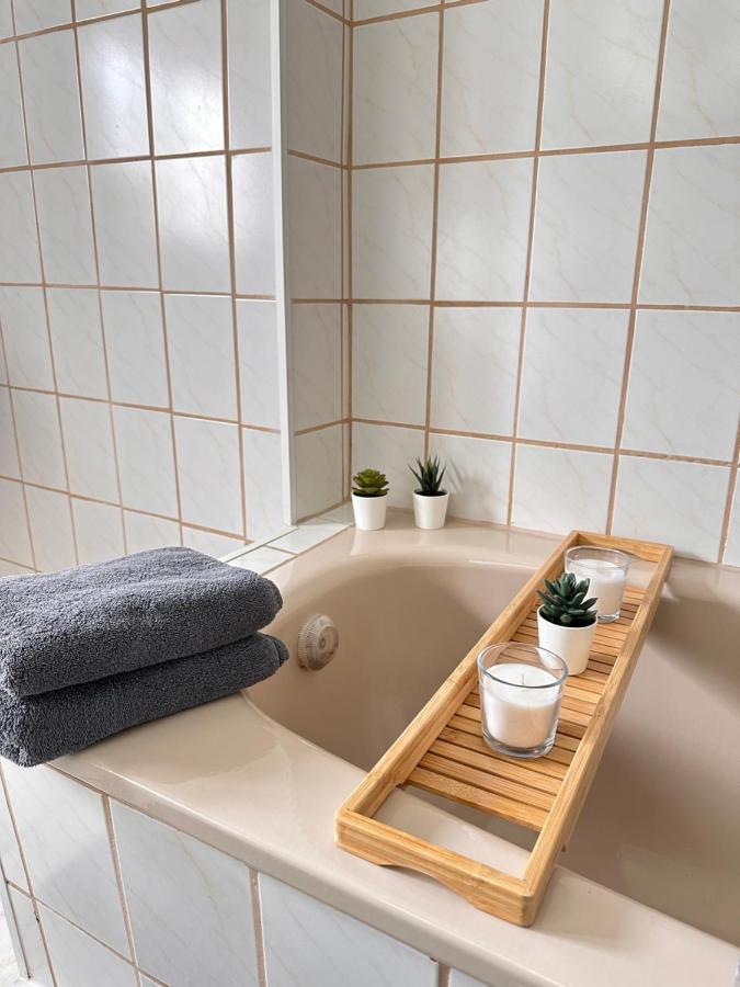 Appartement Auhagen - Kueche, Badewanne, Regendusche, Netflix Esterno foto